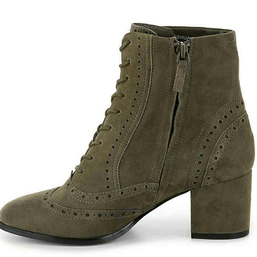 Tahari | Joshua Lace Up Booties - Picture 2 of 4